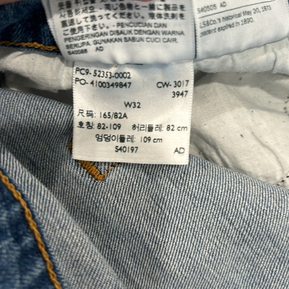 Levi’s Boyfriend fit distressed jeans - Picture 4 of 5